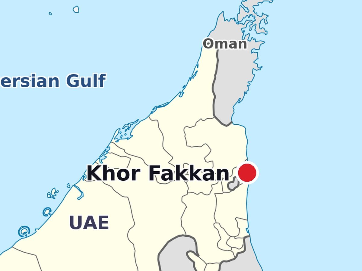 Map: Khor Fakkan (red dot); the tug was hit at sea to its northeast