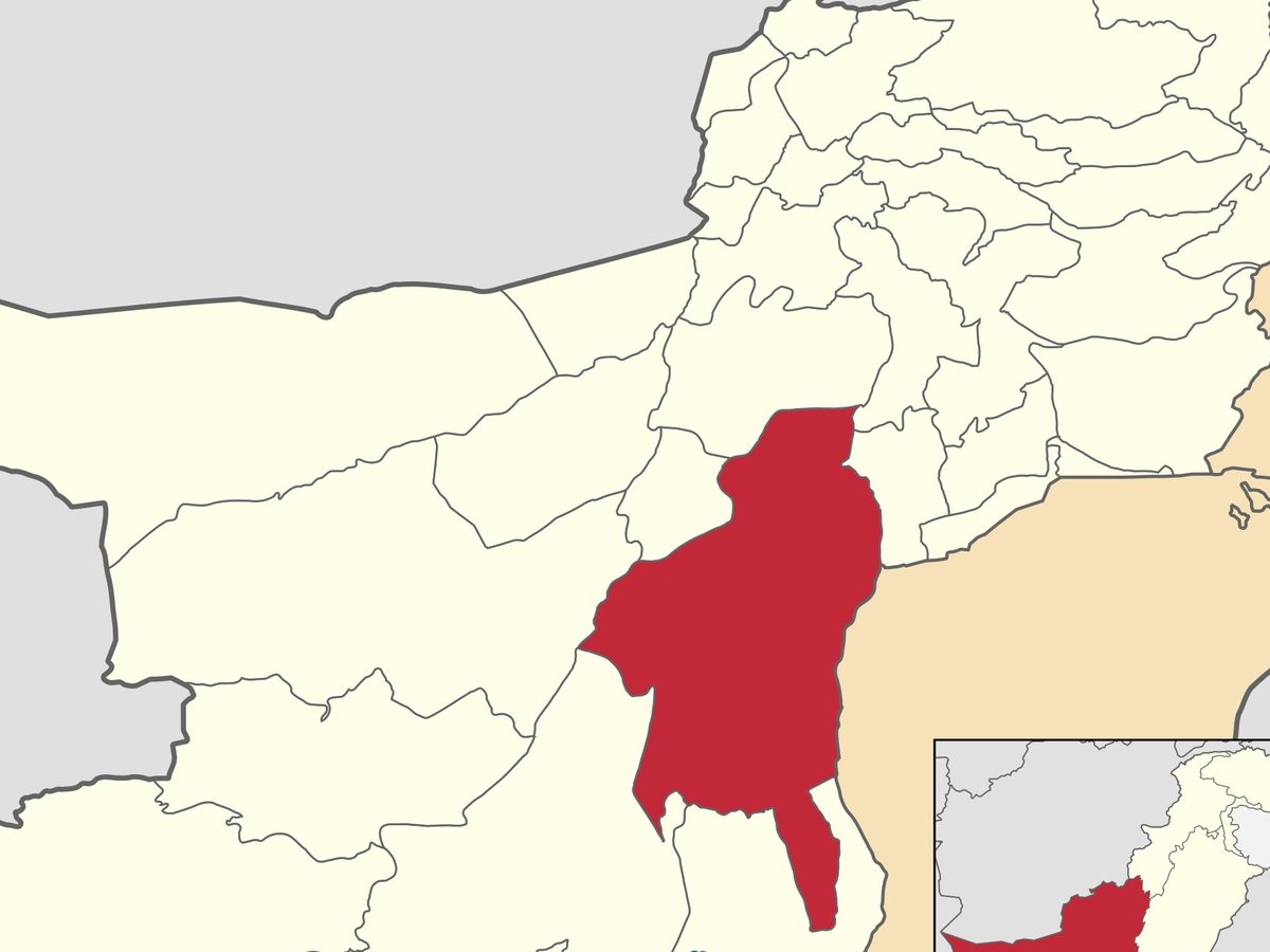 Map: Khuzdar district (red) in Balochistan, Pakistan